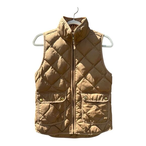 J.Crew Excursion Quilted Down Vest size XXS in Camel Hiking Outdoors Cozy - Picture 2 of 4